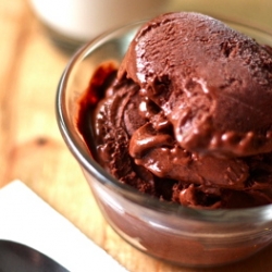 Dark Chocolate Banana “Ice Cream”