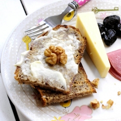 Walnut Bread