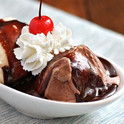 Hot Fudge Sundaes