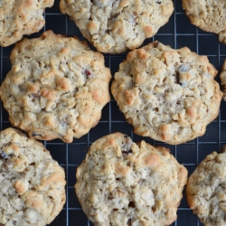 Peanut Butter Oatmeal Cookies