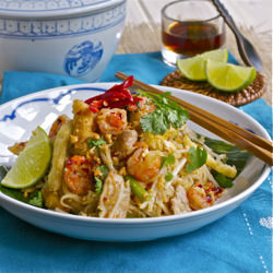 Chicken and Prawn Pad Thai