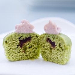 Matcha Cupcakes & Adzuki Frosting