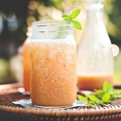 Vanilla-Peach Cooler