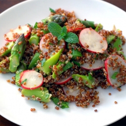 Asparagus, Radish & Quinoa Salad