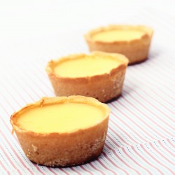 Hong Kong Style Egg Tarts