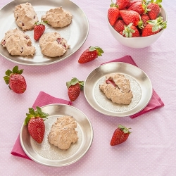 Strawberry Cloud Cookies