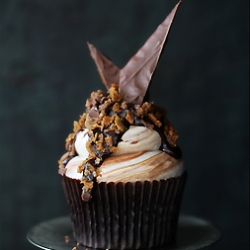 Biscoff & Kahlua Crunch Cupcakes