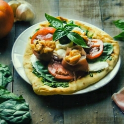 Naan Bread Pizza with Trout Fish