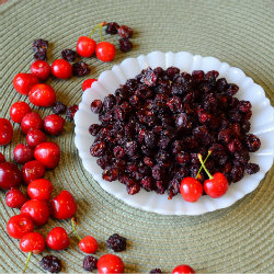 DYI Dried Sweet Cherries