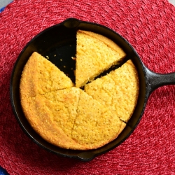 Easy Skillet Cornbread