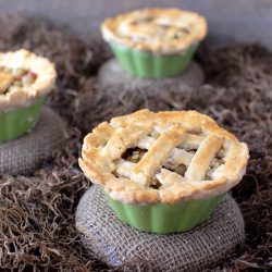 Tiny Gooseberry Pies