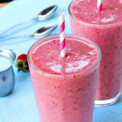 Peach Berry and Cream Smoothie