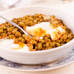 Green peas w/ poached eggs