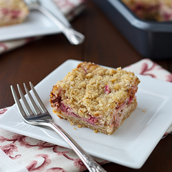 Rhubarb Cheesecake Bars