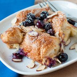 Gratin de Croissant with Blueberrie