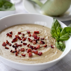 Cauliflower Soup with Bacon