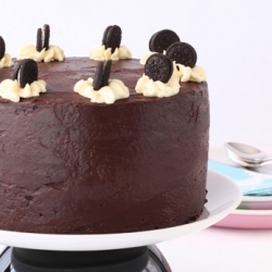 Oreo Layer Cake