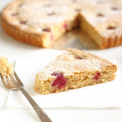 Rustic Raspberry Cake