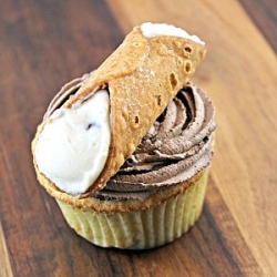 Cannoli Cupcakes