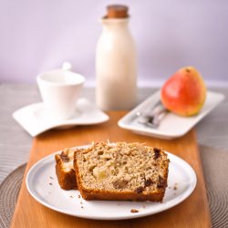 Vanilla, Pear & Yogurt Cake