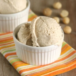 Vanilla Macadamia Ice Cream