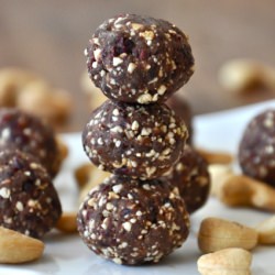 chocolate cashew larabar pops