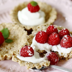 Wholemeal Raspberry Tartlets