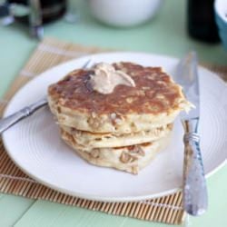 Oatmeal Cookie Pancakes