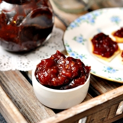 Pantry Tomato & Cranberry Relish