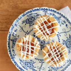 PB Apricot Tartlet