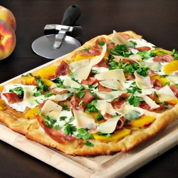 prosciutto peach pizza