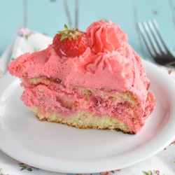 Strawberry Cream Cake