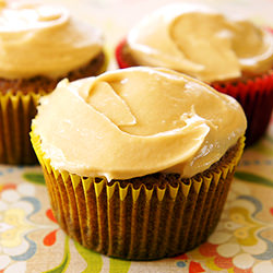 Applesauce Spiced Cupcakes