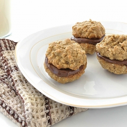 Oatmeal Nutella Sammies