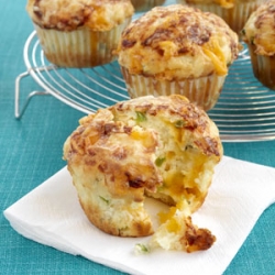 Wicked Good Pizza Muffins