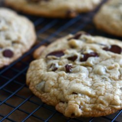 Huge Chocolate Chip Cookies