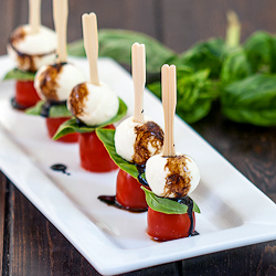 Mini Caprese Salad Bites