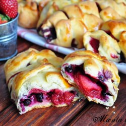 Buns with Fruit