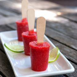 Spiced Strawberry Daiquiri Pops