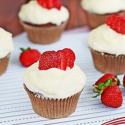 Chocolate Strawberry Cupcakes