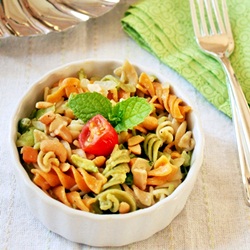 Pasta w/ Avocado pesto