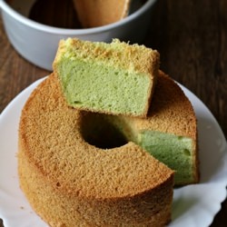 Pandan Chiffon Cake