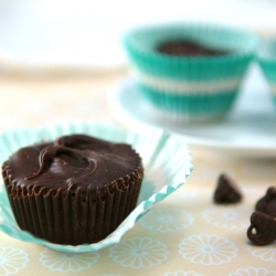 Peanut Butter Chocolate Crispy Cups