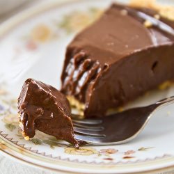 Creamy Carob Pudding Pie