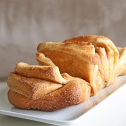 Cinnamon Sugar Pull-Apart Bread