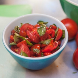 Tomato basil salad