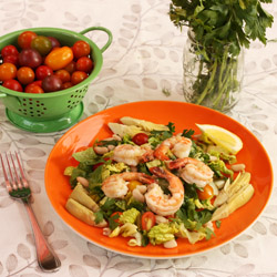 Mediterranean Shrimp Marsala Salad