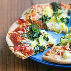 Quick Veggie Pita Pizzas