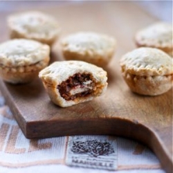 Bitesize Sausage and Lentil Pies