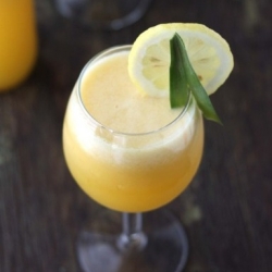 Pineapple Ginger Lemonade